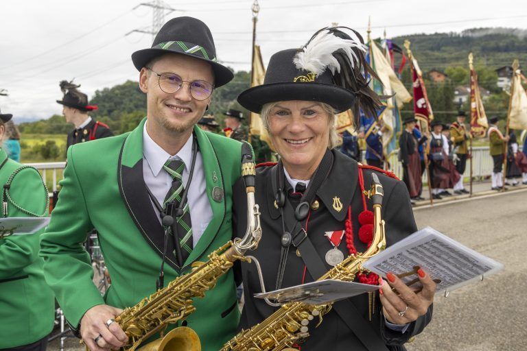 Weltrekordversuch Blasmusik die Festlichkeiten zum 100. Geburtstag des Vorarlberger Blasmusikverbandes (VBV) sind in vollem Gange: Nach der Ausstellungseröffnung „tuten & blasen“ im vorarlberg museum und dem „Zirkus Luft-i-Kuss“ im Festspielhaus folgt am 25. August ein weiterer Höhepunkt im Festkalender – der Auftritt von mehr als 6.000 Musiker:innen aus der Vierländerregion Bodensee am Vorarlberger und Schweizer […]
