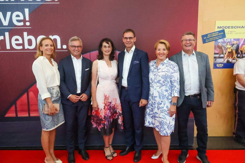 Eröffnung der Herbstmesse lockte Prominenz