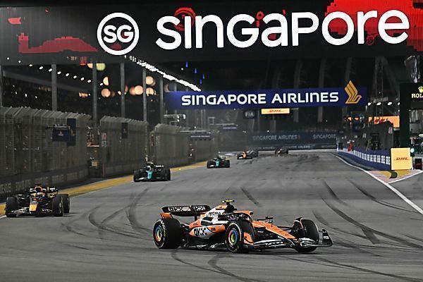 Norris gewinnt Singapur-GP vor Verstappen und Piastri