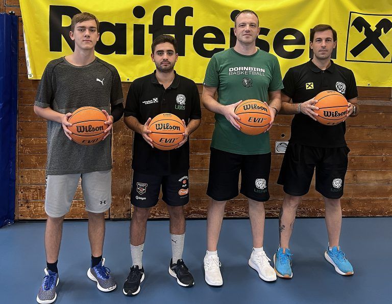 Das Trainerteam rund um Philipp Ströhle,Milos Pavlicevic und Konstantinos Papavasileiou sorgten für ein professionelles und abwechslungsreiches Training. - Erfolgreicher Saisonauftakt für den Nachwuchs der Dornbirn Lions - Erfolgreicher Saisonauftakt für den Nachwuchs der Dornbirn Lions