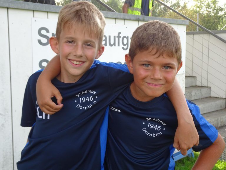 Lorenz und Valentin hatten tolle Tage im Camp, das nicht nur für Sport, sondern auch für Gemeinschaft steht. - Hitze, Teamgeist und unvergessliche Momente - SC Admira Sommercamp
