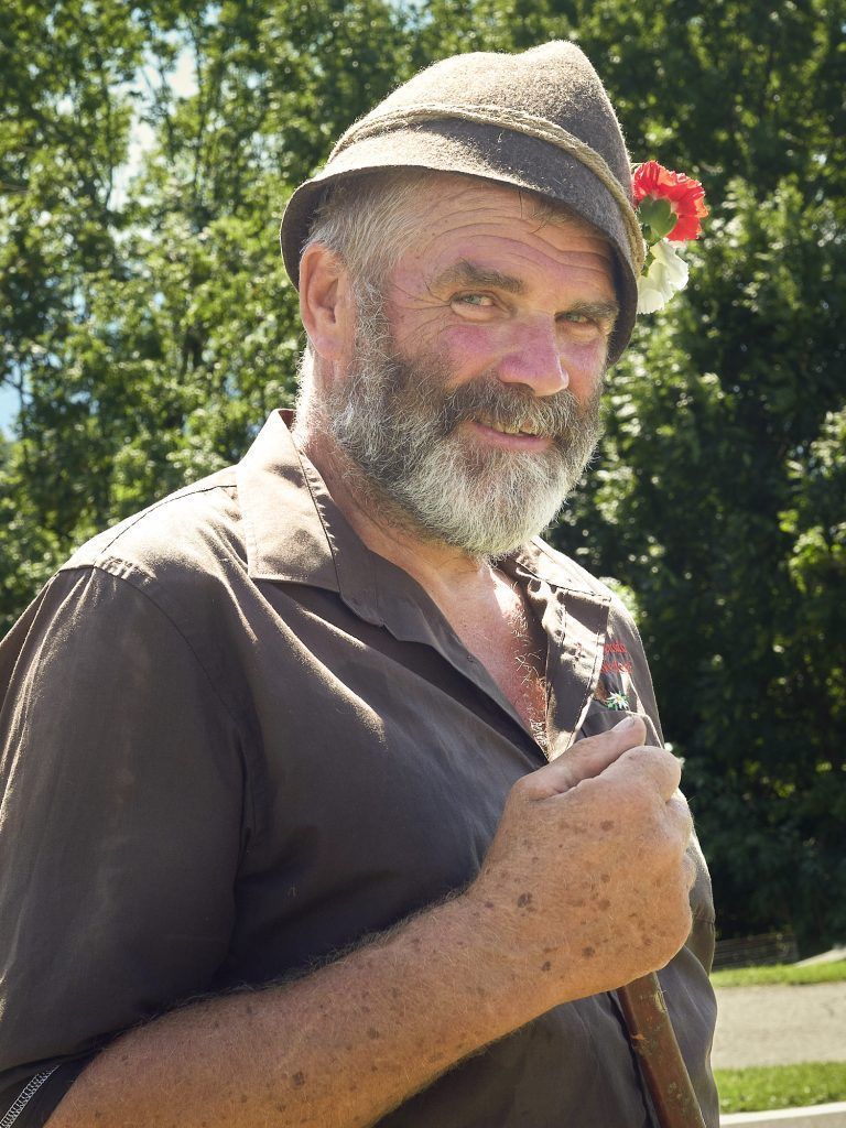Hubert Cäsar - ehemaliger Hirte auf der Alpe Hohe Kugel - Fraxner Alpabtrieb von den Alpen Maiensäß und Staffelalpe
