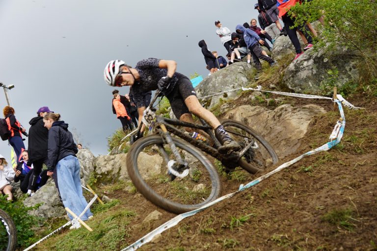 Die Zuschauer sahen spektakuläre Rennen - im Bild Paul Kresser. - Erfolgreiche Mountainbike Jugend bei der EM in Schweden - Erfolgreiche Mountainbike Jugend bei der EM in Schweden