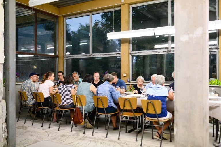 Poolbar Raumfahrt
