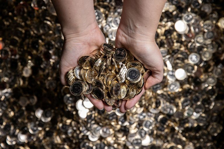 BRITAIN-ROYALS/COINS