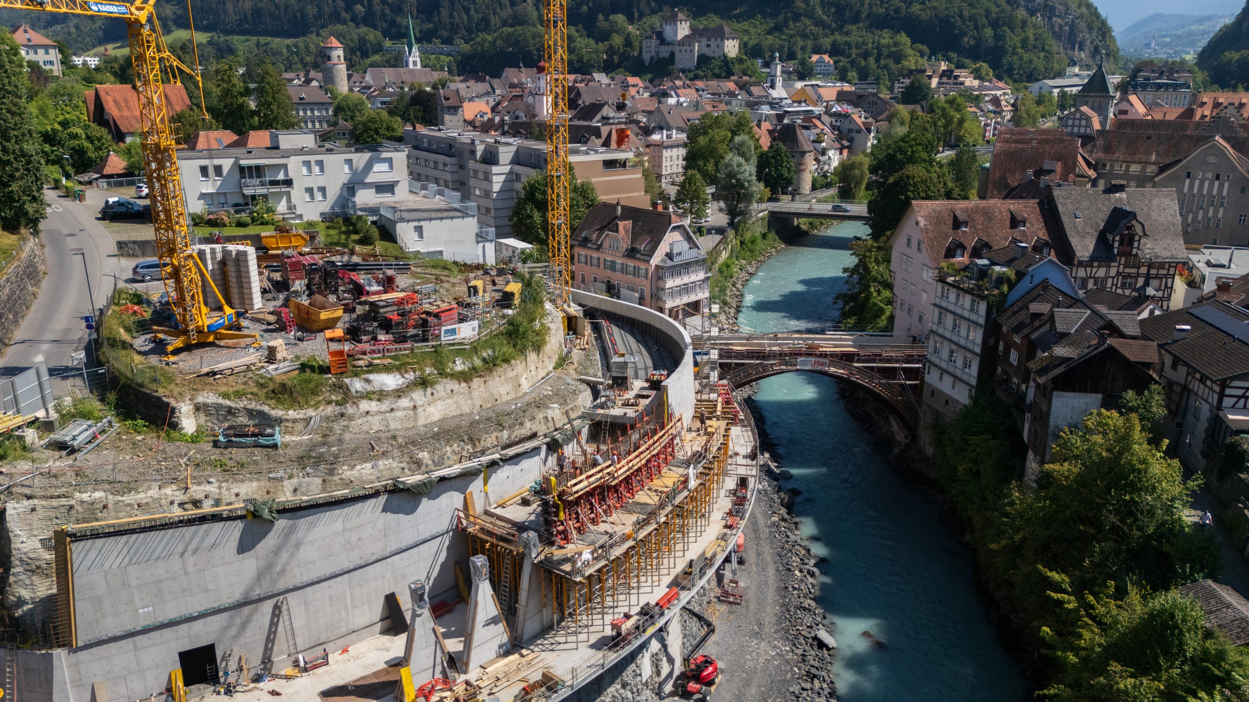 Mega-Baustelle in der Feldkircher Kapfschlucht: Galerie und Heilig-Kreuz-Brücke nehmen Form an