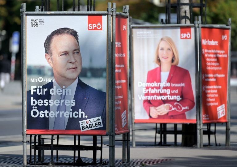 ABD0036_20240826 – WIEN –
STERREICH: ++ THEMENBILD ++ Plakate der SP
zur bevorstehenden Nationalratswahl am Montag, 26. August 2024. Am 29. September wird in
sterreich ein neuer Nationalrat gewhlt. – FOTO: APA/ROLAND SCHLAGER
