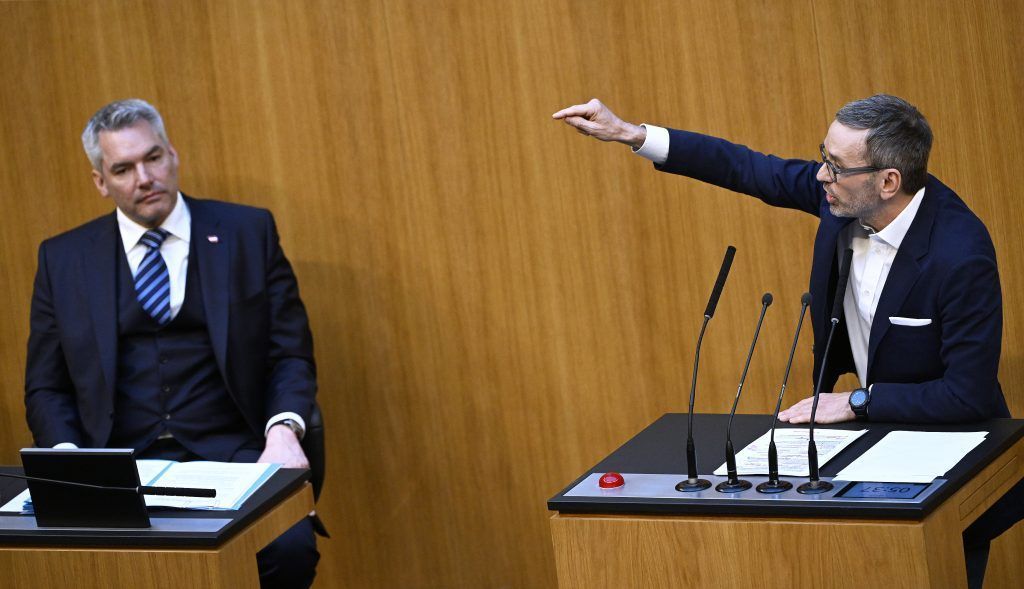 Nationalratswahl wird zum Zweikampf