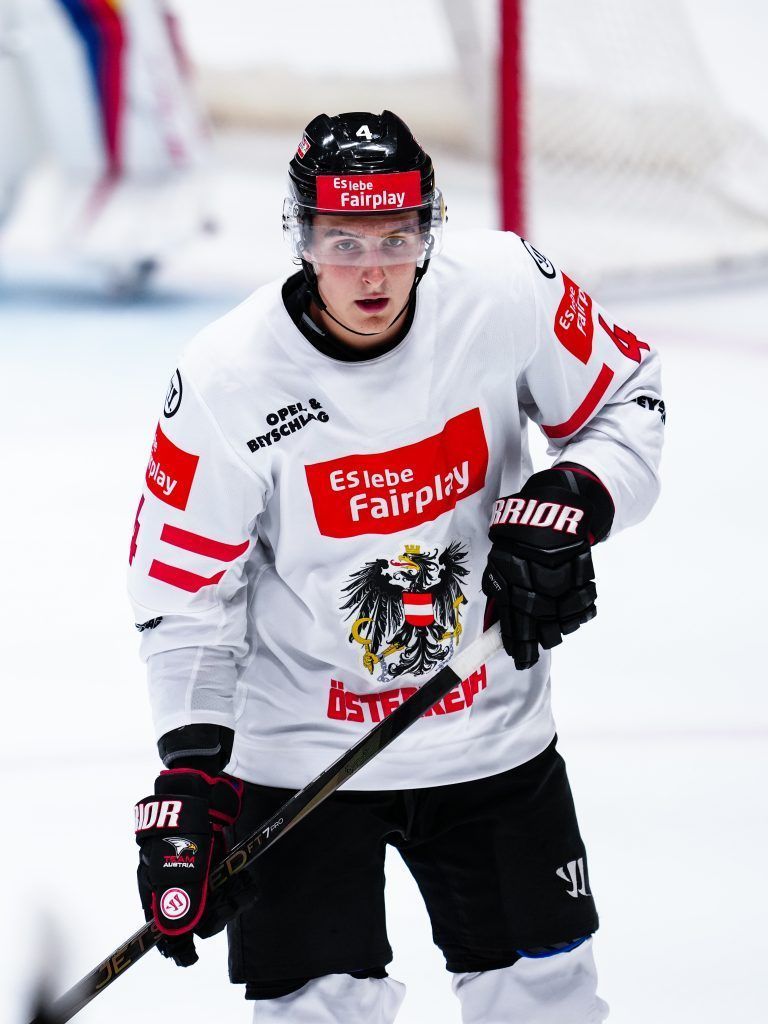 ABD0182_20240829 – BRATISLAVA – SLOWAKEI: David Reinbacher (AUT) am Donnerstag, 29. August 2024, im Rahmen des Eishockey Olympia-Qualifikationsturniers des Spiels Slowakei –
sterreich in Bratislava. – FOTO: APA/EVA MANHART