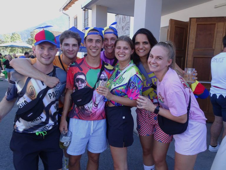 Das 12. Oberschorbach Turnier lockte heuer besonders viele junge Teams an die Tischtennisplatte - im Bild das Malle-Team, das eine gelungene Premiere feierte. - © cth