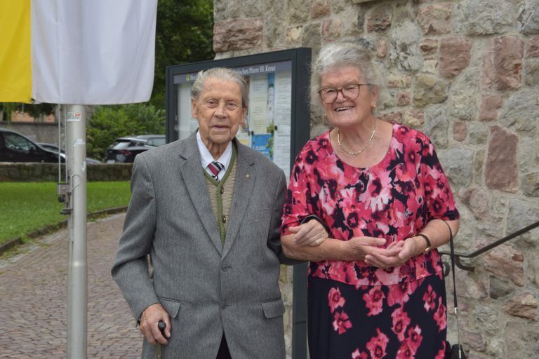 Fest "90 Jahre Heilig-Kreuzkirche Bludenz", Kirche und Kirchplatz