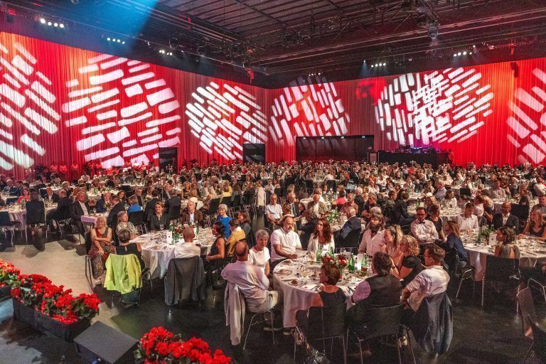 Russpreis 2024, Russpreisverleihung, Judith Bechtold und Ingrid Rüscher
