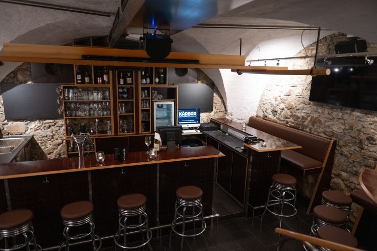 Kärbar in Großdorf, Egg. Ehemalige Vernissage Bar