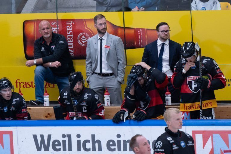 Eishockey Pioneers - Fehervar