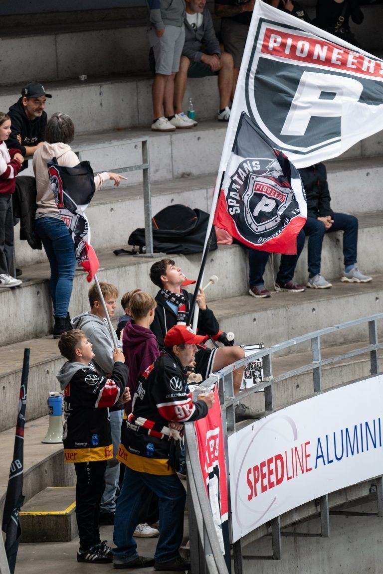Eishockey Pioneers - Fehervar