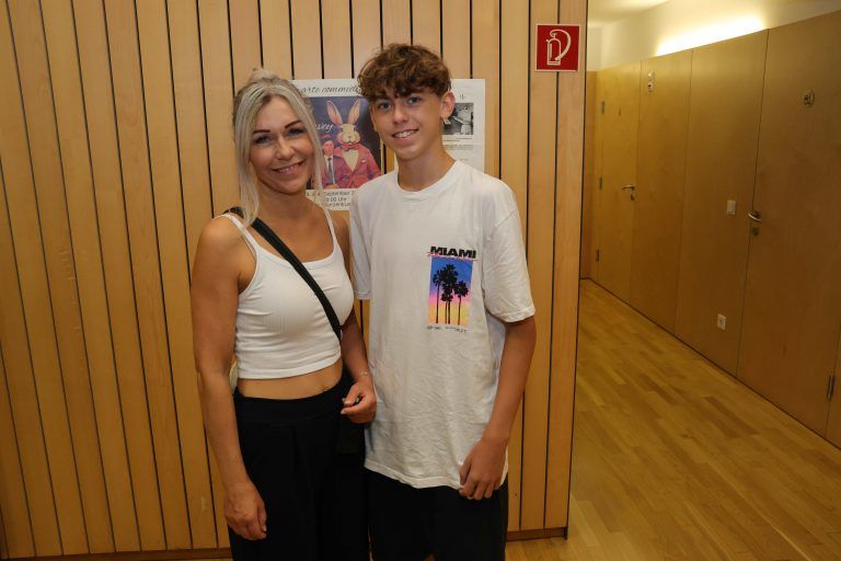 Premiere Harvey Laientheatergruppe