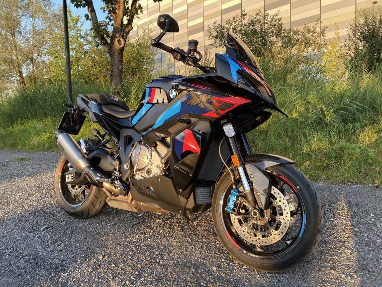 BMW M 1000 XR