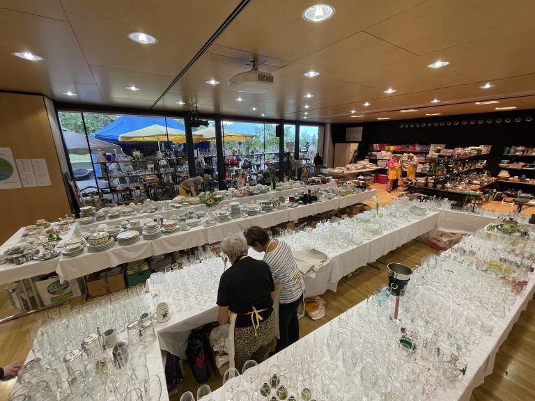 Eröffnung Tisis Flohmarkt mit Eva Hagen