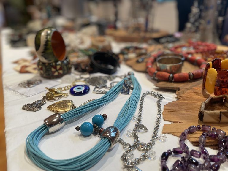 Eröffnung Tisis Flohmarkt mit Eva Hagen