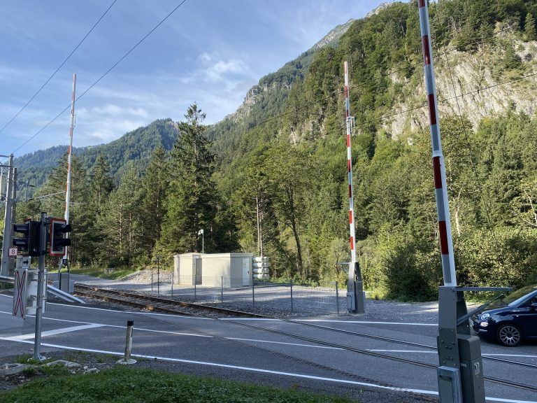 Bahnschranke Alma-Kreuzung, Bahnübergang