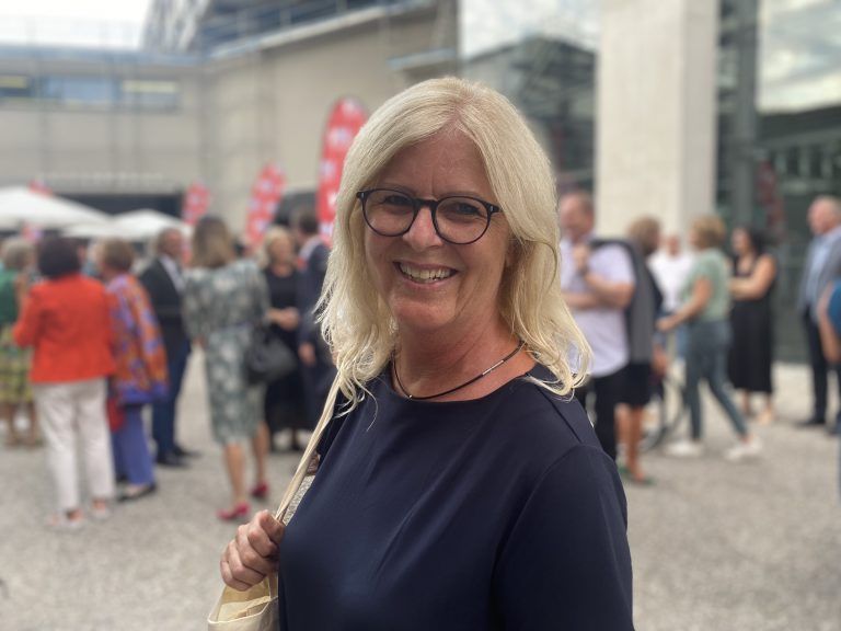 Russpreis, gratulantinen