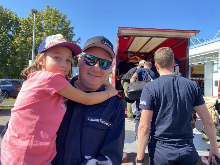 Abreise Feuerwehr nach Niederösterreich