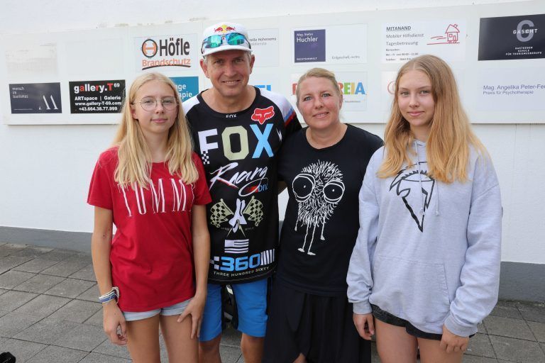 15. Kunstausstellung im at & co