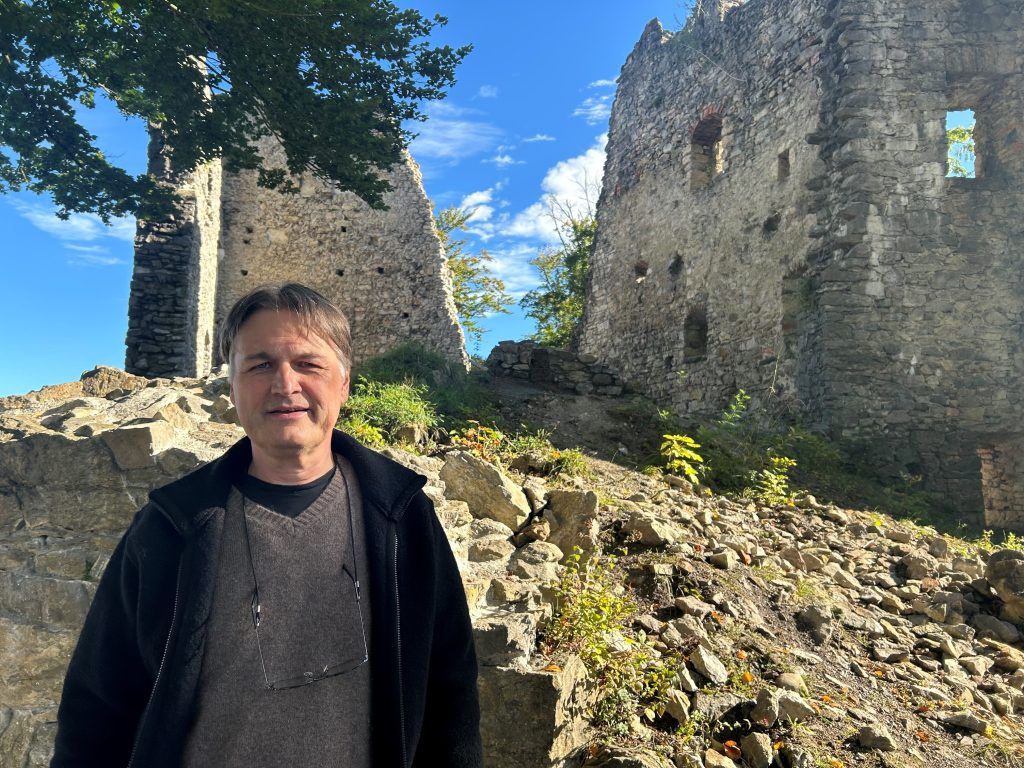 Raimund Rhomberg: Der Detektiv auf der Burgruine Alt-Ems