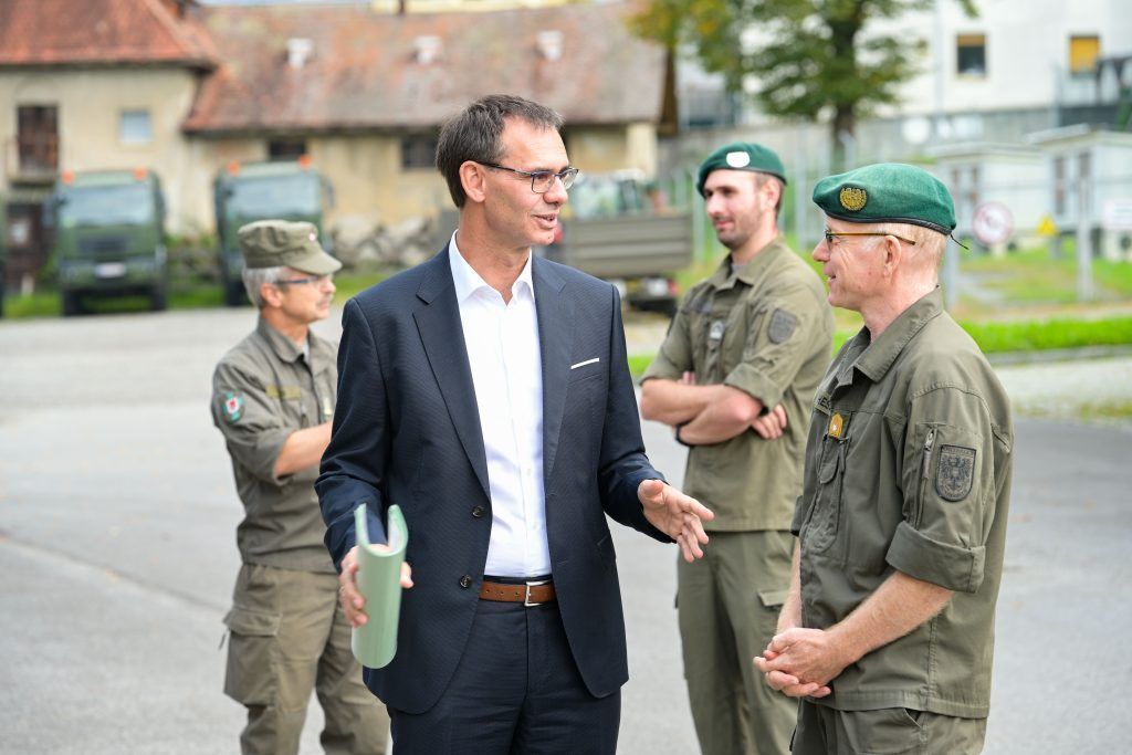 Geräte für militärische und zivile Einsätze