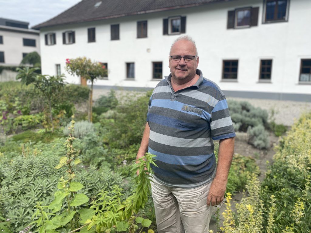 Im Sinne der Nächstenliebe: „Wir stehen bei den Familien einfach vor der Tür und überreichen ihnen das Kuvert.“