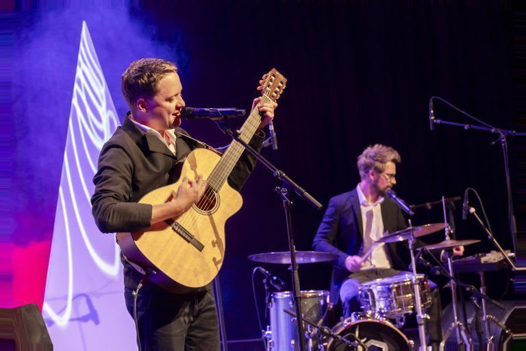 Russpreis 2024 Verleihung Veranstaltung Musik Ansprache Musik Laudator Jürgen Thomas Ernst