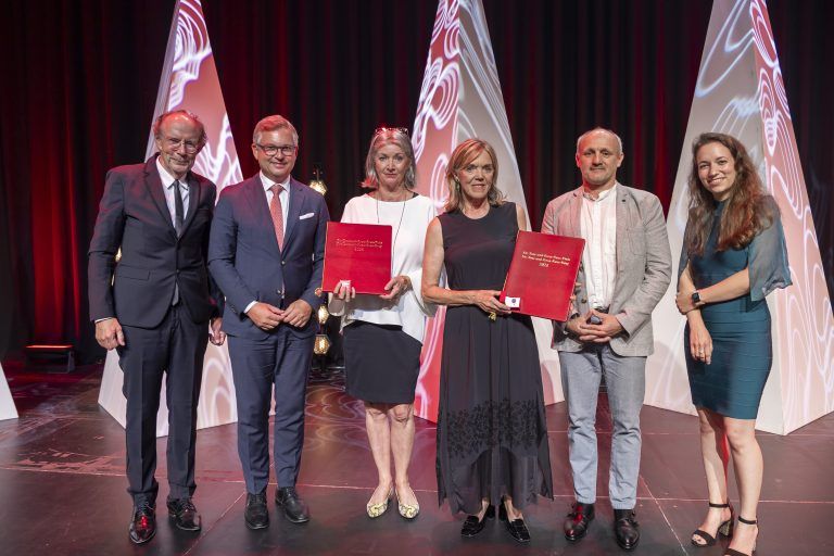 Russpreis 2024 Verleihung Veranstaltung Musik AnspracheÜbergabe Gruppenbild