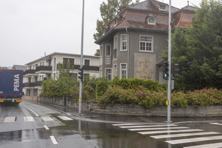 Verkehr Verkehrslösung Verkehrsinsel Übergang Radweg BGM Kurt Fischer