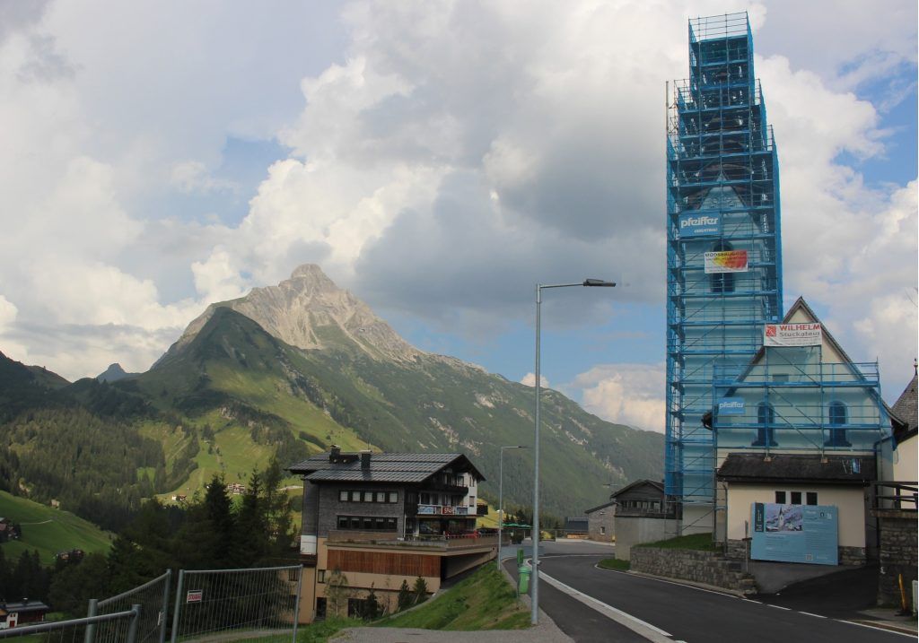 Warther Kirchturm erstrahlt wie neu