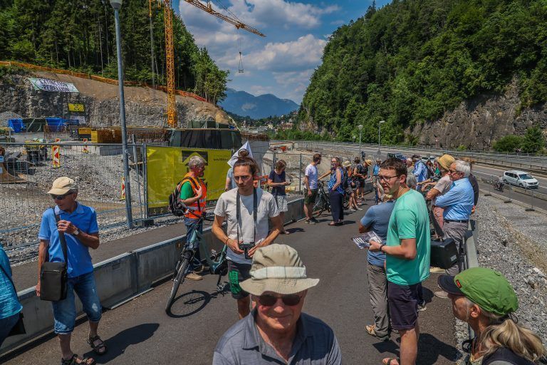 Protestspaziergang mit Picknick gegen Stadttunnel, Ab 13 Uhr Protestspaziergang Stadttunnel ab Montfortplatz Feldkirch. Zwischenstopp in der Felsenau und Altstadtportal.Protestspaziergang mit Picknick gegen Stadttunnel, Ab 13 Uhr Protestspaziergang Stadttunnel ab Montfortplatz Feldkirch. Zwischenstopp in der Felsenau und Altstadtportal.