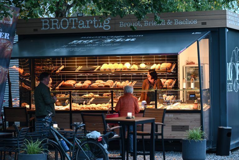 Hoferbeck erstrahlt an neuem Standort - Hoferbeck erstrahlt an neuem Standort