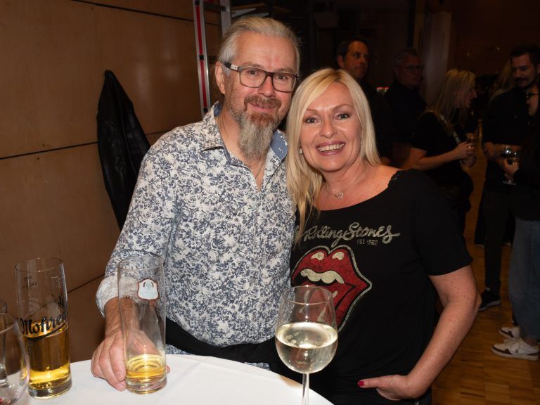 Burkhard Brändle mit Freundin Christine Nachbauer - Benefizkonzert in Mäder für die Hochwasseropfer in Österreich