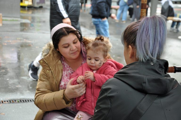 Auch Kinderschminken wurde beim Finale von Kultur am Bahnhof angeboten. - Finale "Kultur am Bahnhof"