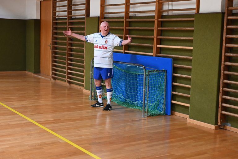 Willy König steht dieses mal im Tor. - Ein Leben lang Sport gemacht - Ein Leben lang Sport gemacht