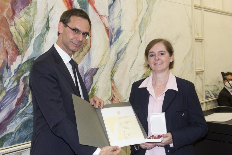 Regine Kadgien; Verdienstzeichen 2022