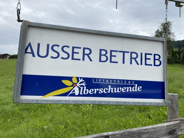 Ende einer Ära in Alberschwende: Skilifte am Brüggelekopf vor Aus - Bürgermeisterin Angelika Schwarzmann