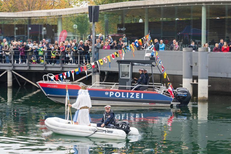 Polizei-Boot mit Power: Was der neue Wasserflitzer auf dem Bodensee draufhat