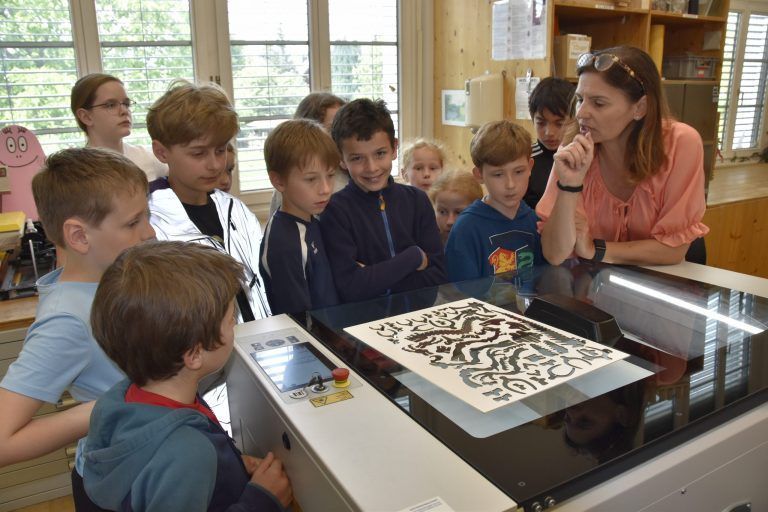 Der Kurs Einführung in die Lasertechnologie stieß auf großes Interesse. - © privat