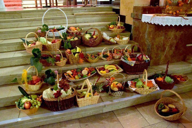 Erntedankfeier in der Heilig-Kreuzkirche mit der Sonntagsmusik