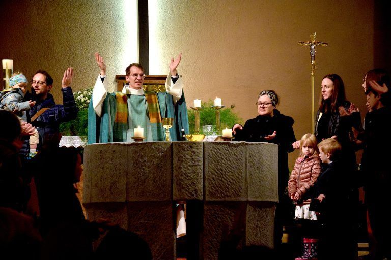 Erntedankfeier in der Heilig-Kreuzkirche mit der Sonntagsmusik