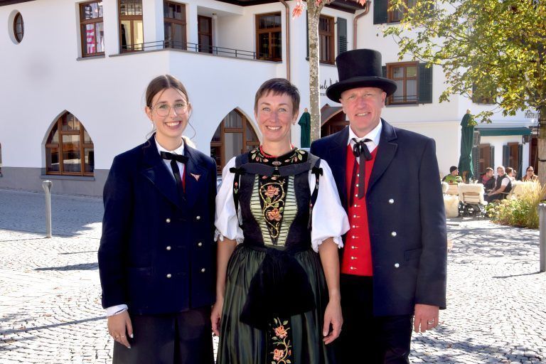 Erntedankfest der Pfarrgemeinde Schruns, Agape am Kirchplatz