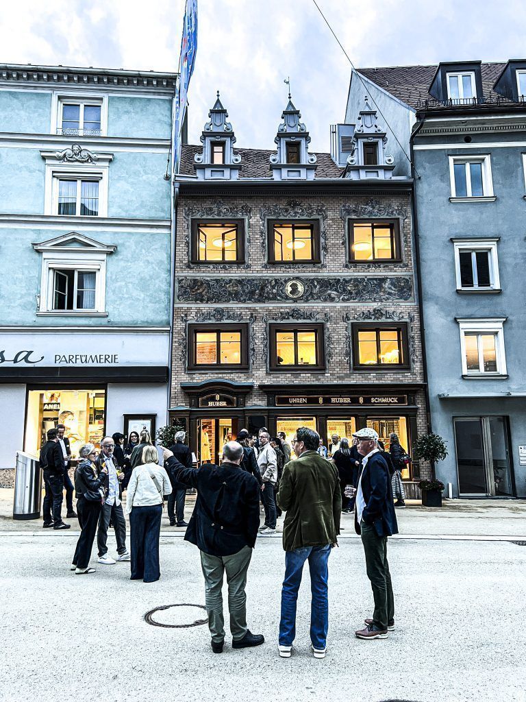 Die neu renovierte Fassade repräsentiert ein weiteres Juwel