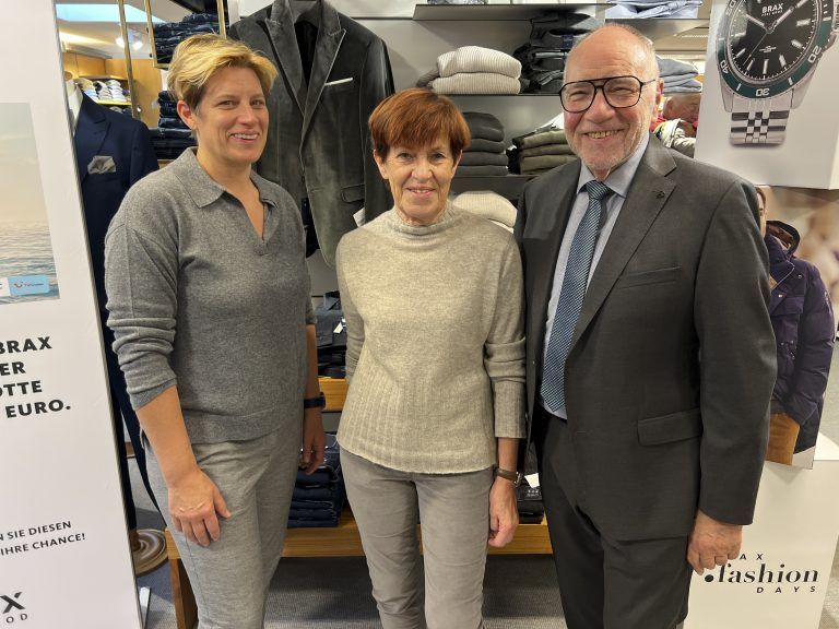 GF Petra Vogl-Mayer lud mit Rosi und Walter Mayer zu den BRAX .fashion DAYS