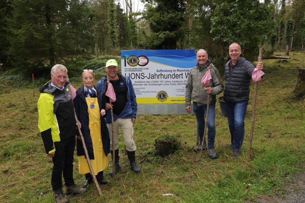  „Jahrhundertwald“-Pflanzaktion im Rheinholz