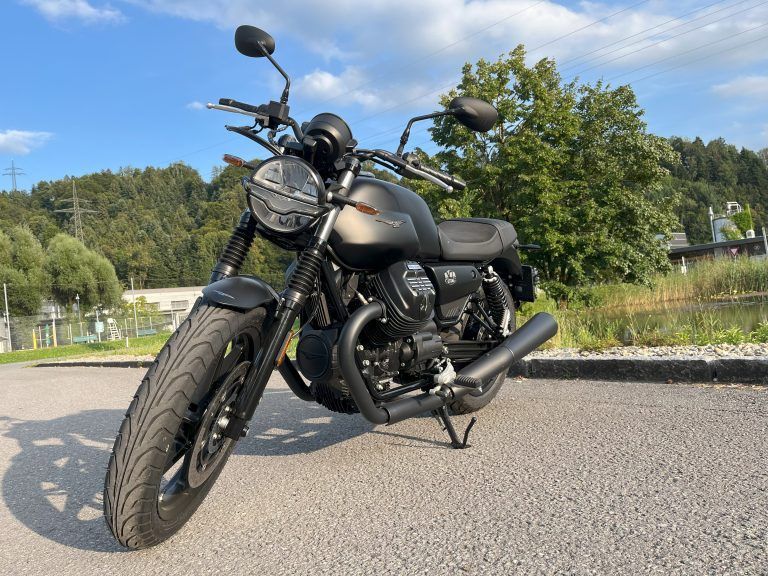 Motor Moto Guzzi V7 Stone